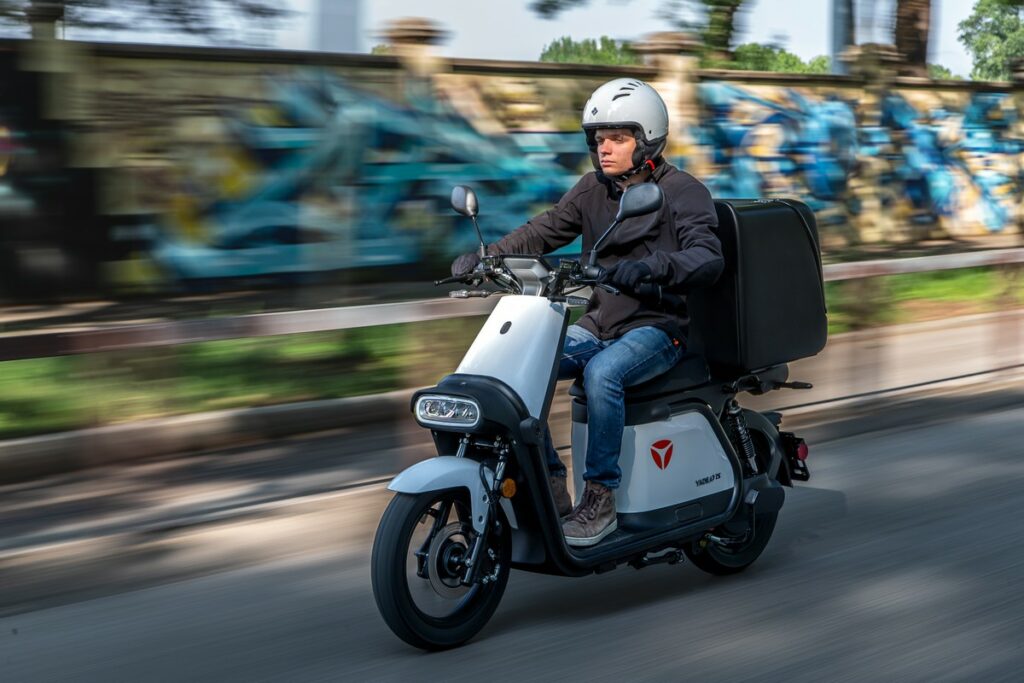 Scooter elettrico Yadea Y1S: ecologico e a zero emissioni