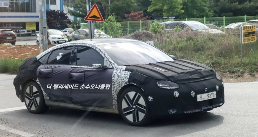 Ultime fotospia Hyundai Ioniq 6 confermata produzione ad agosto