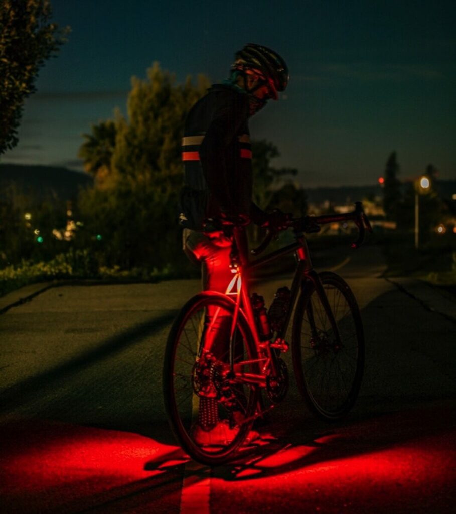 Il nuovo fanale posteriore per biciclette VIS LightPool è geniale