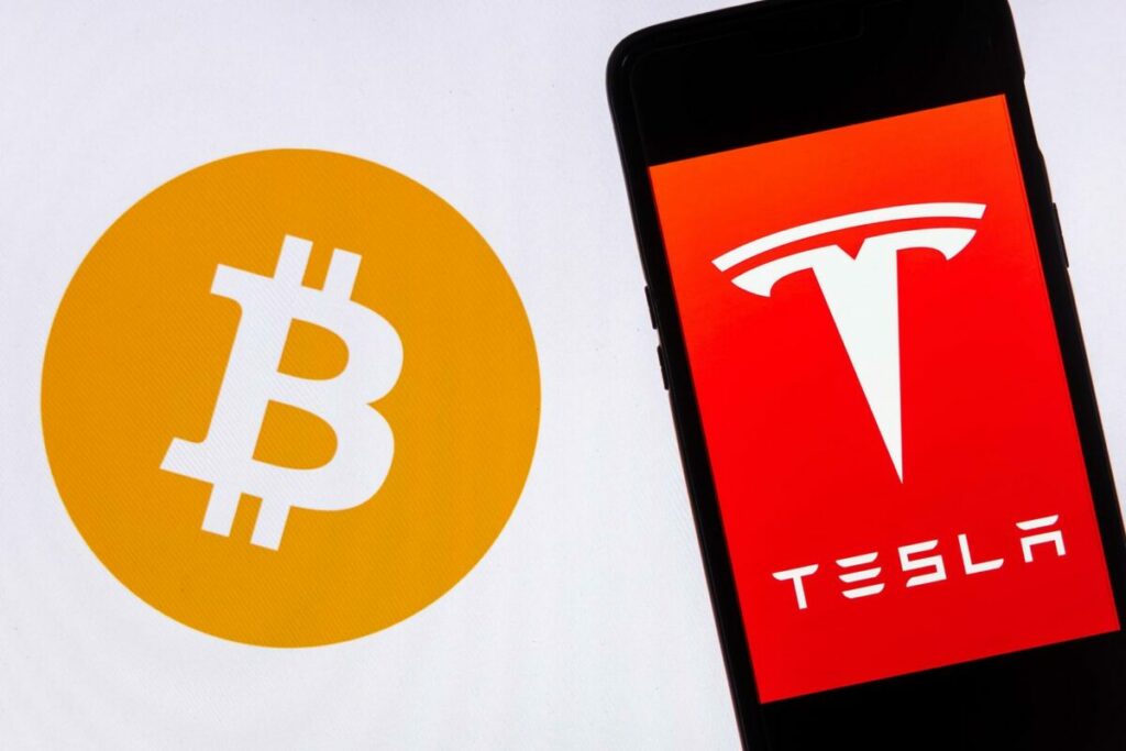 Tesla vende il 75% dei suoi Bitcoin per 936 milioni di dollari.