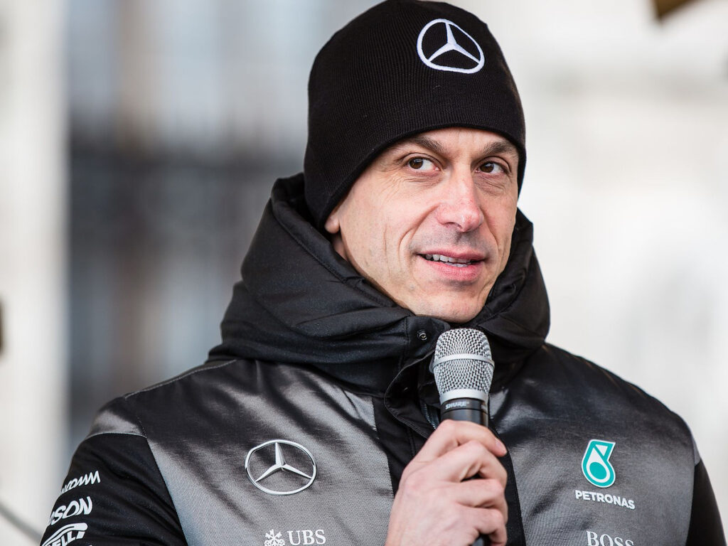 Senti chi parla: per Toto Wolff il duello RedBull Ferrari è noioso.