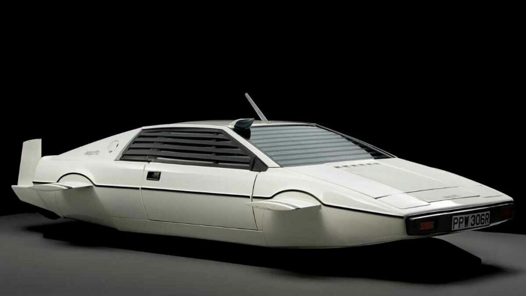 La Lotus Esprit Submarine Car di James Bond vale 730.000€!