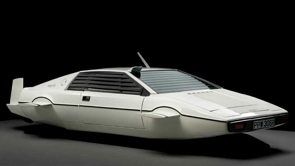 Lotus Esprit Submarine Car