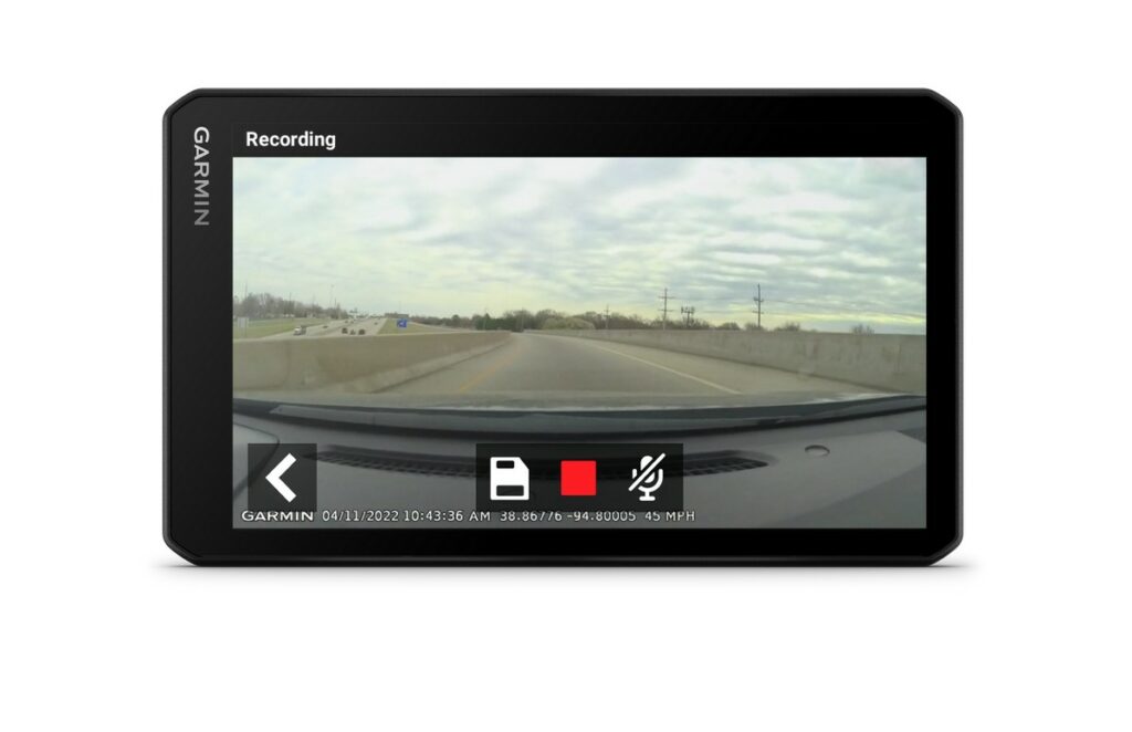 Navigatori GPS Garmin DriveCam 76 e CamperCam 795 con dash cam integrata