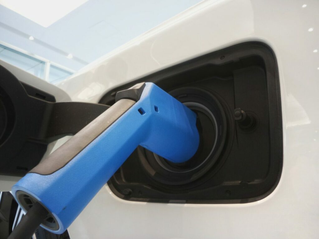I trucchi per aumentare l’autonomia di un’auto elettrica