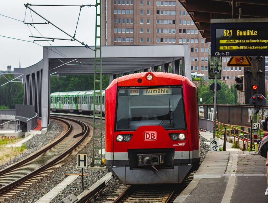 Il biglietto del treno da 9 € per corse illimitate in Germania è un flop