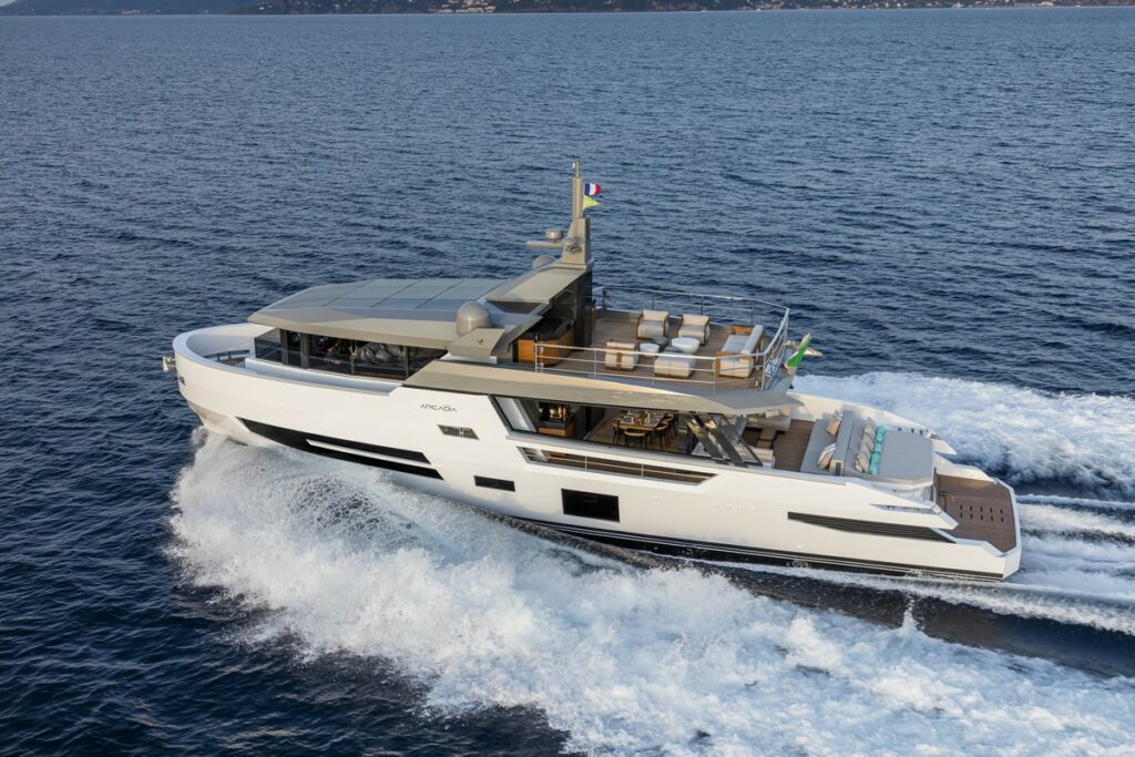 Arcadia Yachts Sherpa 80 Mabelle svelato al Monaco Yacht Show 2022
