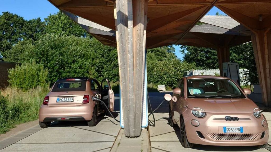 Come trovare e usare le stazioni di ricarica per auto elettriche