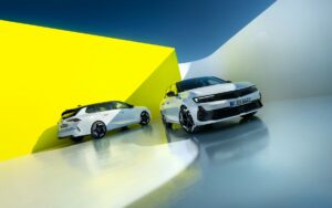 Opel Astra GSe e Opel Astra Sports Tourer GSe
