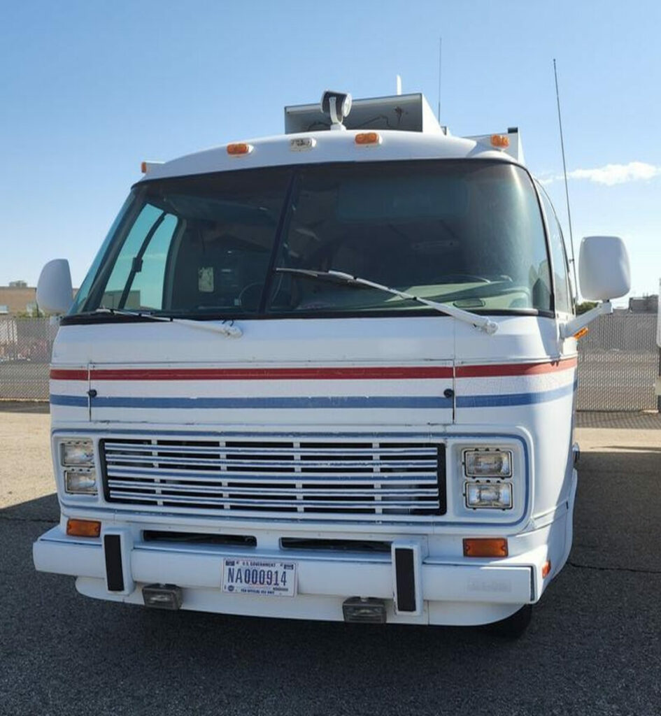 Compra un camper Airstream, scopre che era lo Space Shuttle Convoy Command Van della NASA