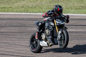 Ducati Streetfighter V4 2023