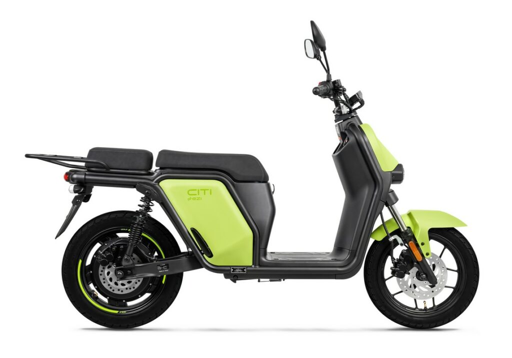 Scooter elettrici Keeway Ezi: Mini e Citi, prezzi e caratteristiche