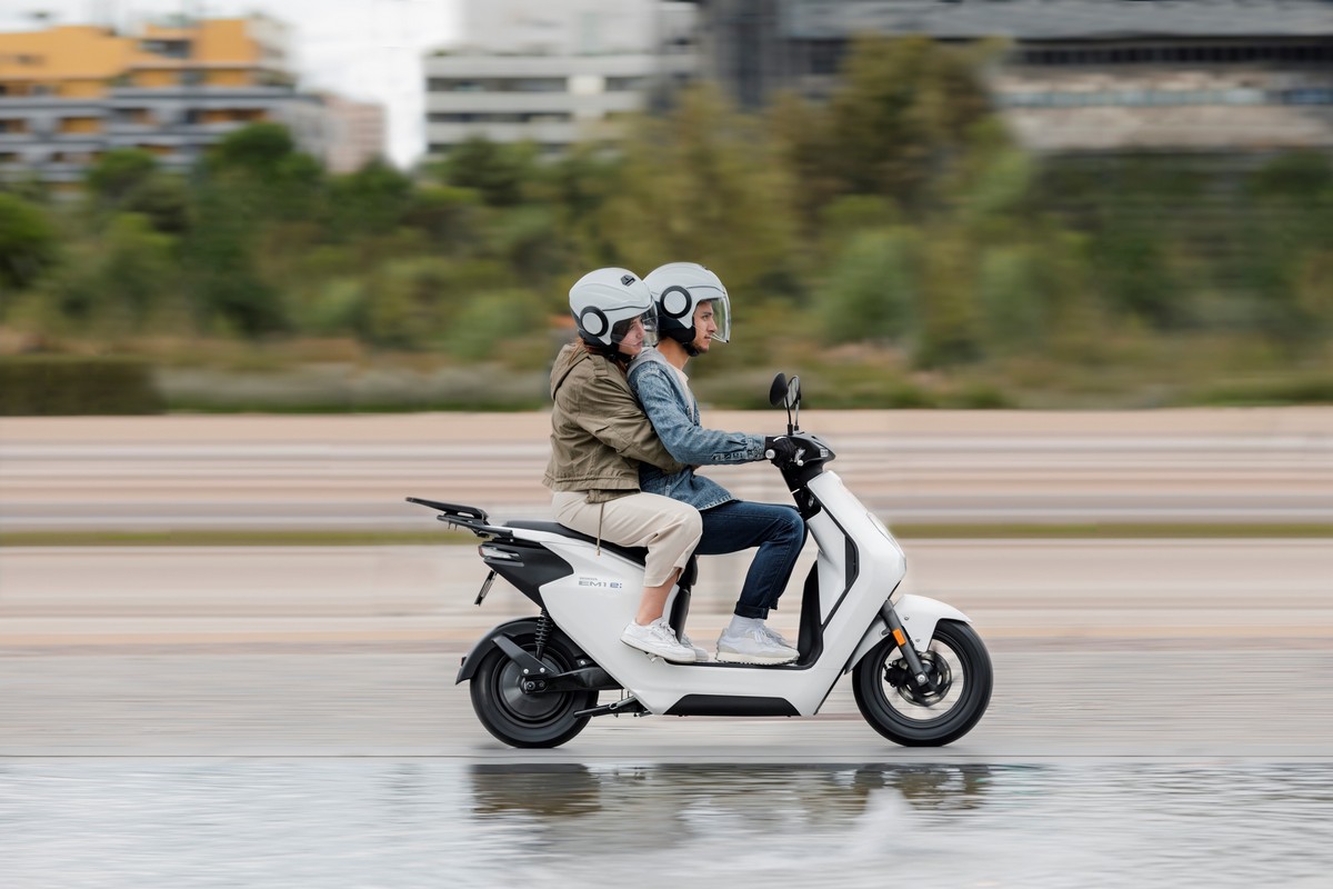 honda-em1-e-2023-il-primo-scooter-elettrico
