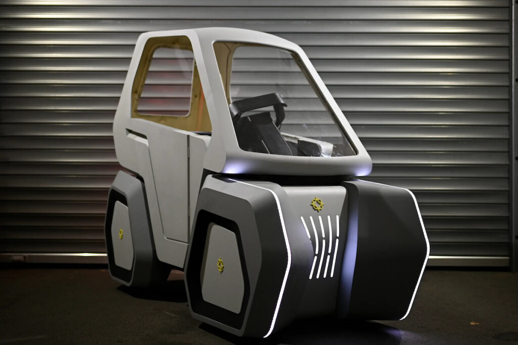 UILA è la micro auto elettrica per pendolari, stampata in 3D