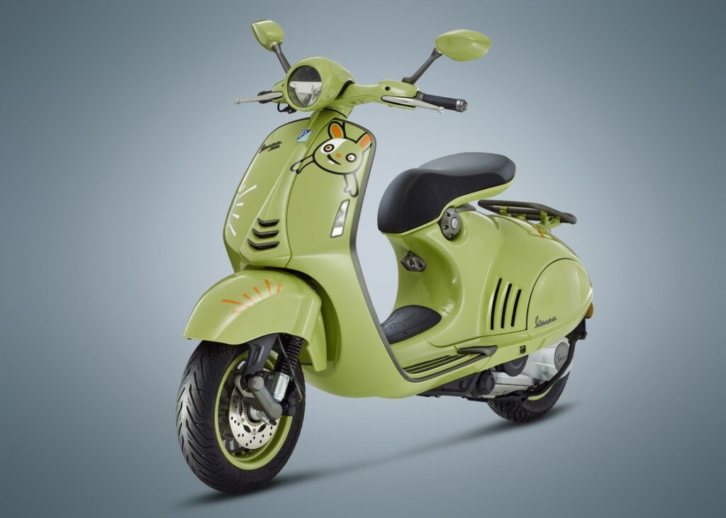 Vespa 946 10 Anniversario 2023: la nuova edizione speciale