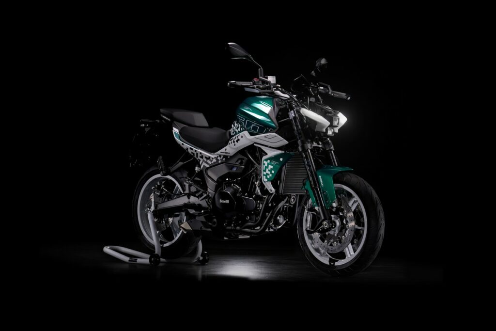 Benelli Tornado Naked Twin 500 2023: sportiva, carismatica ed aggressiva