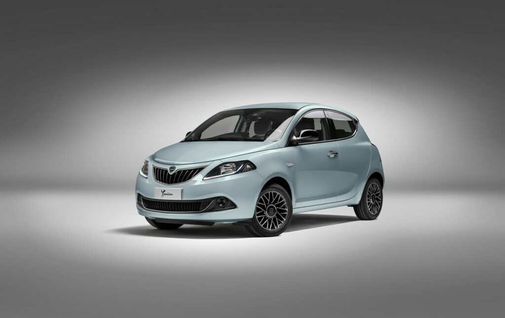 Lancia Ypsilon 2023: la nuova versione GPL Ecochic a 189 euro al mese