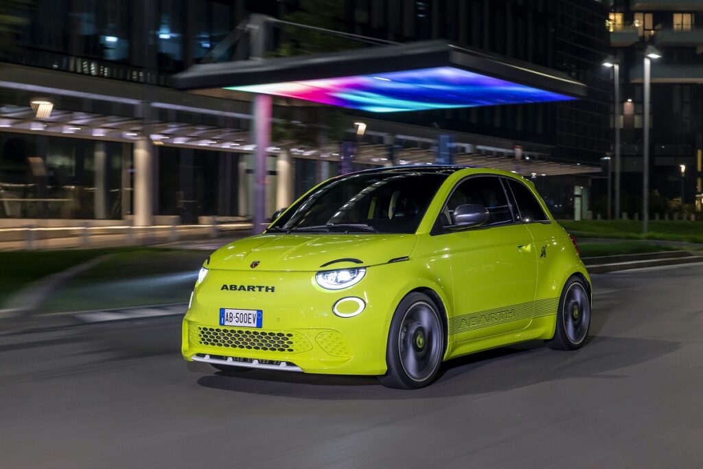 Ecco perché la nuova Abarth 500e potrebbe aver successo in America