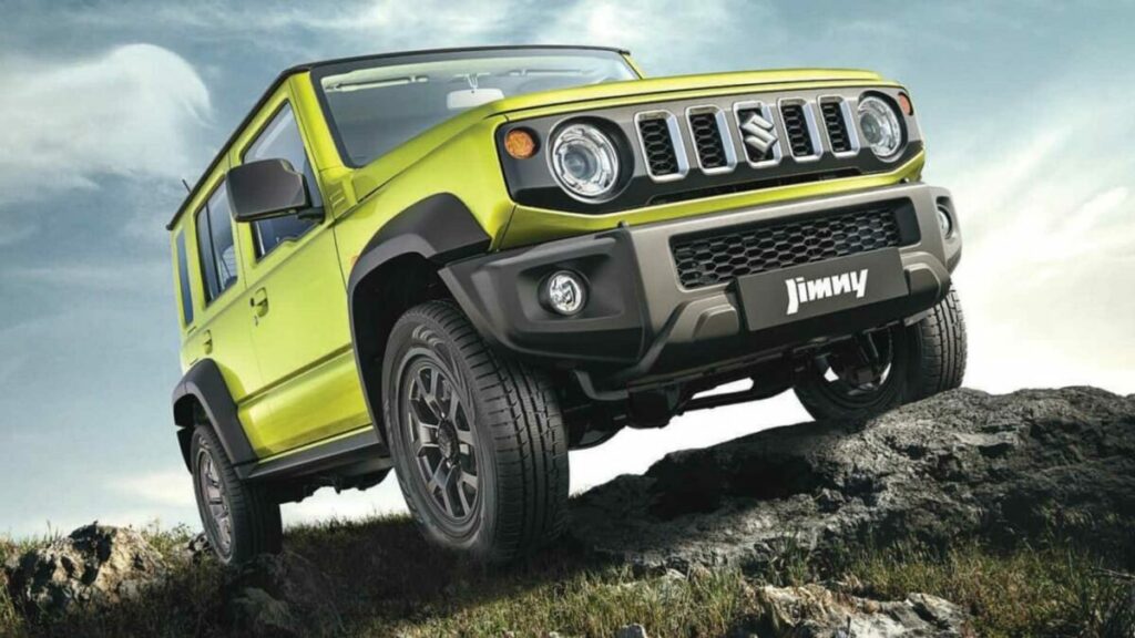 Suzuki Jimny 5 porte: più spazio e motore mild hybrid da 105 CV