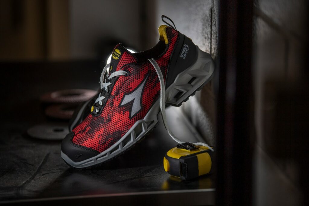 Diadora Utility Shark Stable Impact System