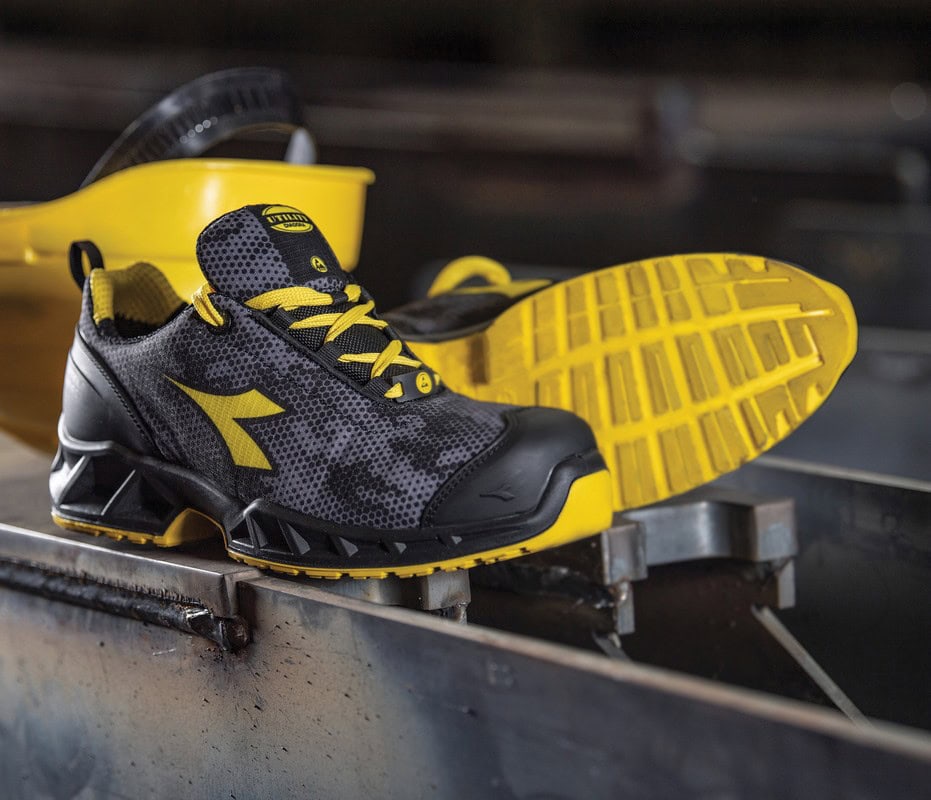 Diadora Utility Shark Stable Impact System