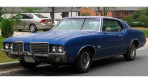 Oldsmobile Cutlass