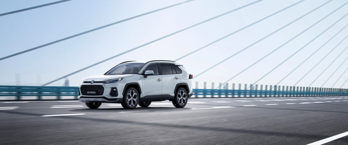 Suzuki Across Plug-In 2023