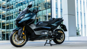 Yamaha Tmax 2023