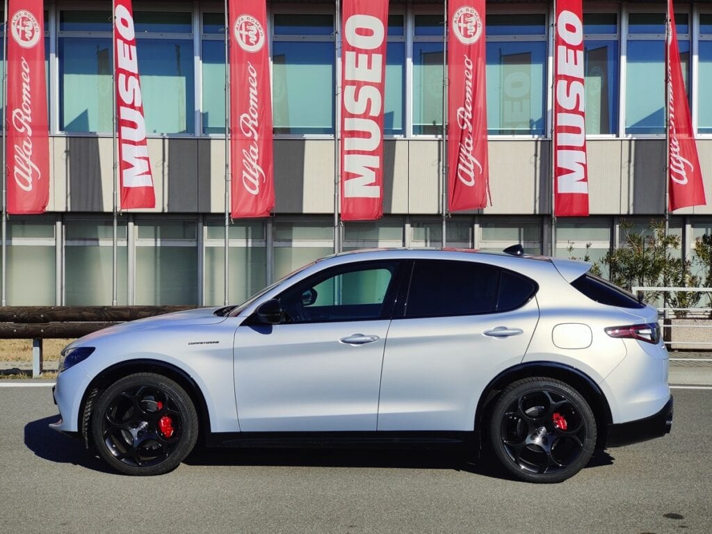 Sono salito sulla nuova Alfa Romeo Stelvio Competizione e... WOW!