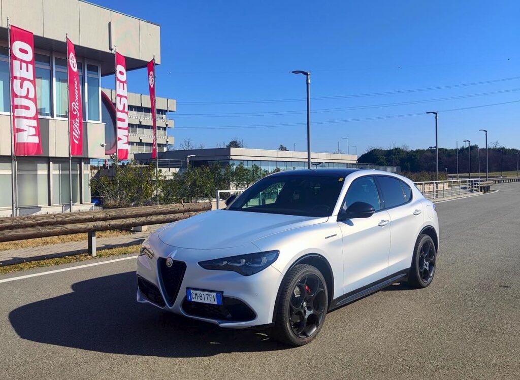 Sono salito sulla nuova Alfa Romeo Stelvio Competizione e… WOW!