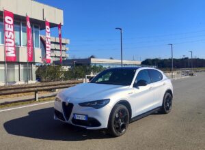 alfa romeo stelvio competizione