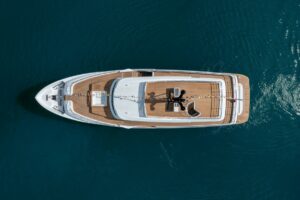 Custom Line Navetta 30 My Belle Ile (7)