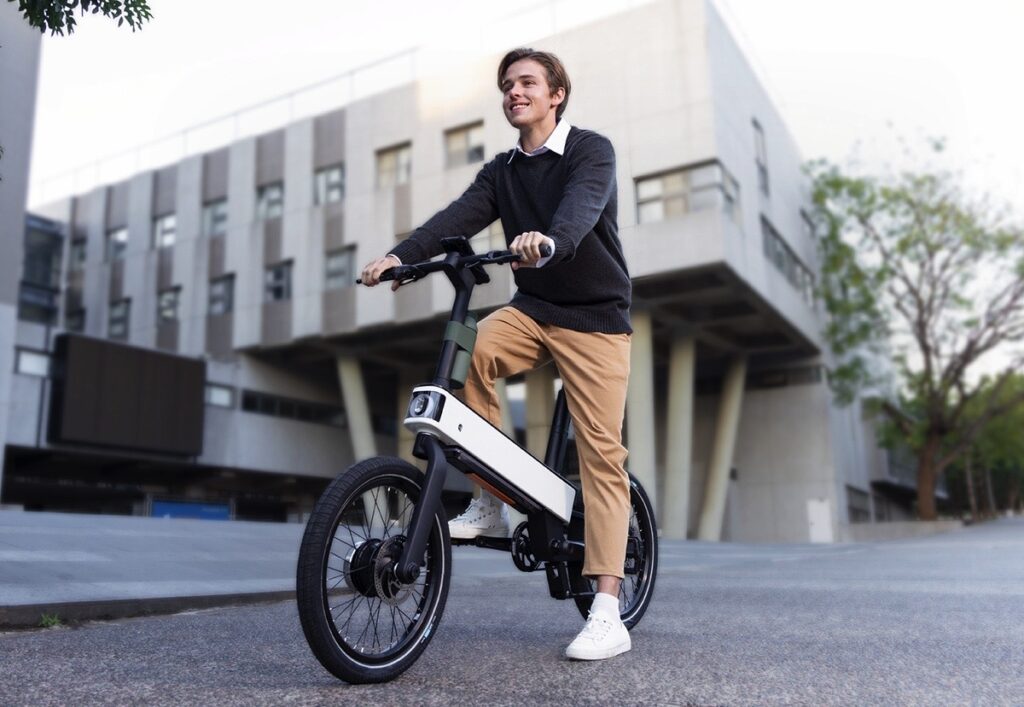 E-bike Acer ebii: leggera, intelligente e con 110 km di autonomia