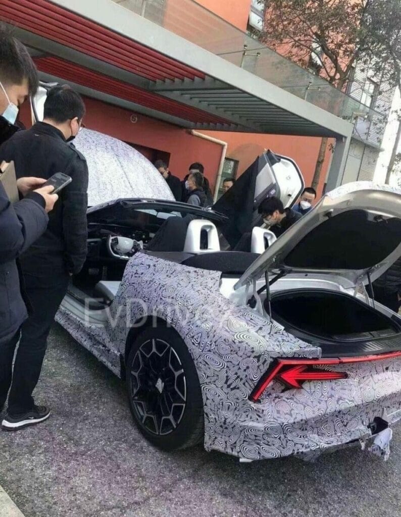 MG Cyberster: le nuove foto spia dalla Cina