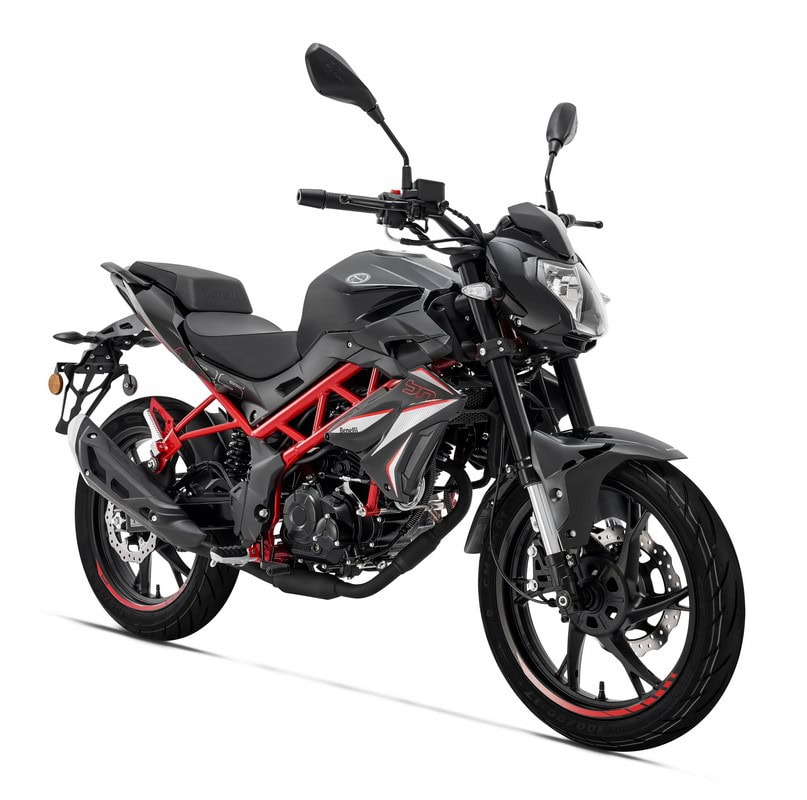 Benelli BN 125 2023: la piccola naked al prezzo di 2.690 euro f.c.
