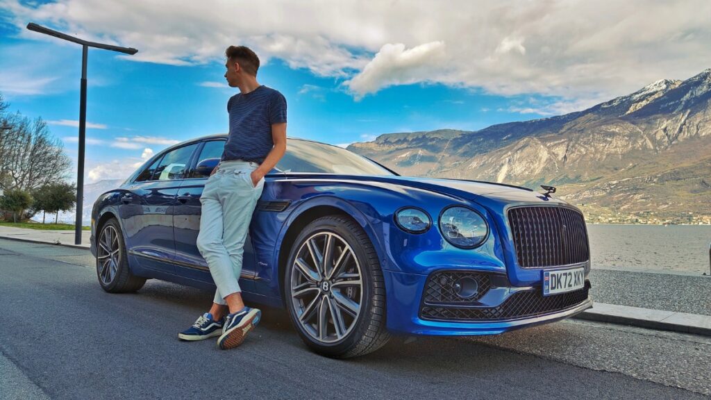 Test Drive della Bentley Flying Spur Azure sul Lago di Garda, come un vero Lord inglese