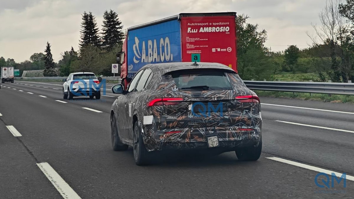 Spy photos of the Maserati Grecale Folgore around Modena