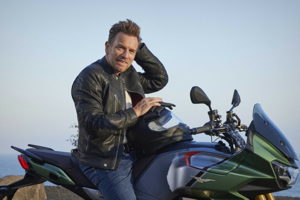Moto Guzzi V100 Mandello Ewan McGregor: “On to the next journey”, il film