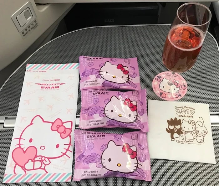 evba air hello kitty