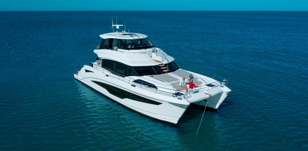 Aquila 70 Luxury: lo spettacolare catamarano ad alto tasso di personalizzazione
