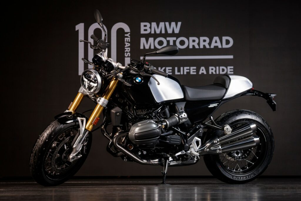 BMW Motorrad R 12 nineT: la roadster potente, pura e classica