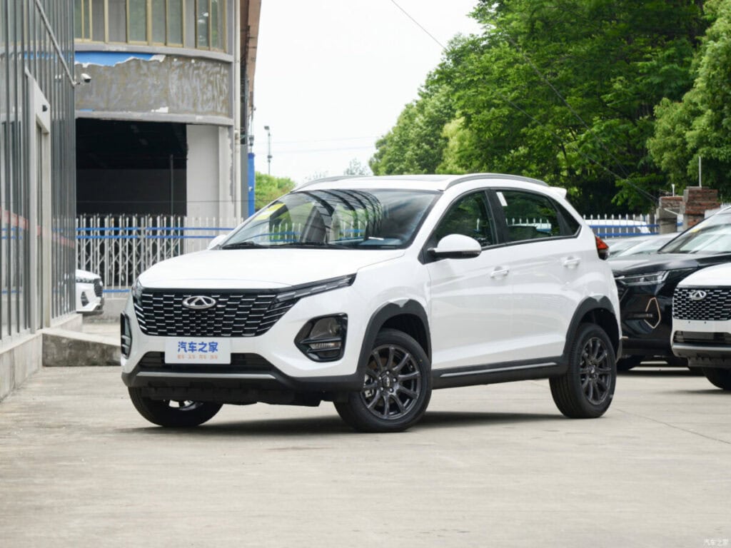 Chery Tiggo 3x restyling sarà la base di una nuova DR?