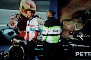 Collezione 2023 Tommy Hilfiger x Mercedes-AMG F1 x Awake NY