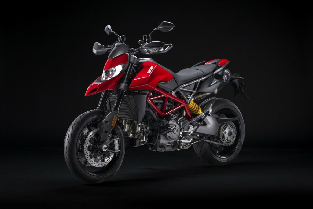 Ducati Hypermotard 950 2023: Style e Sport per esaltare la sportività della fun-bike di Borgo Panigale