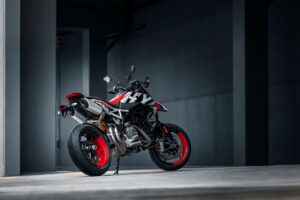 Ducati Hypermotard 950 RVE 2024 (2)