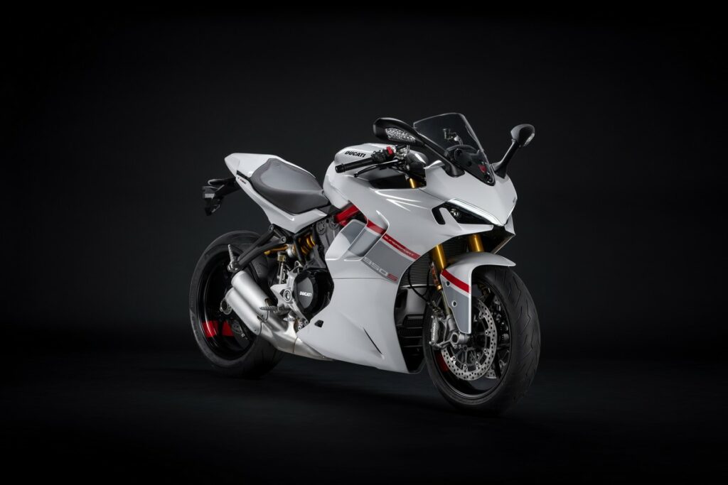 Ducati SuperSport 950 S Stripe Livery a partire da 17.490 euro