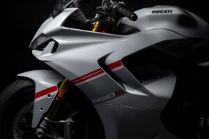 Ducati SuperSport 950 S Stripe Livery