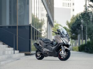 Kymco AK550 Premium (4)