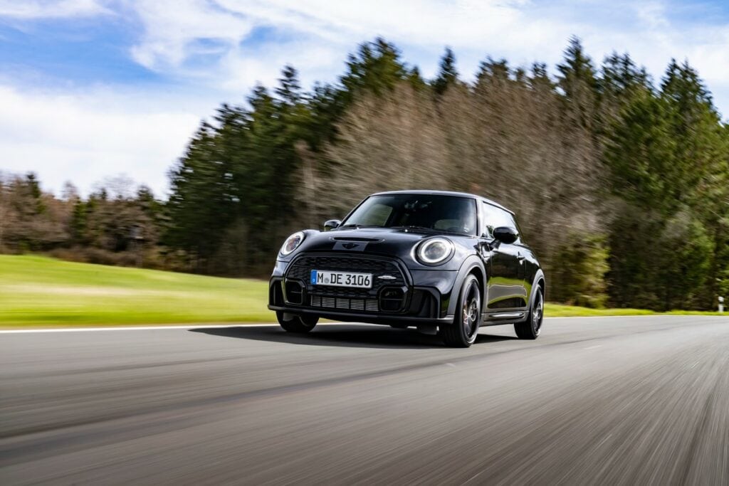 Mini John Cooper Works 1to6 Edition: l’emozionante race feeling