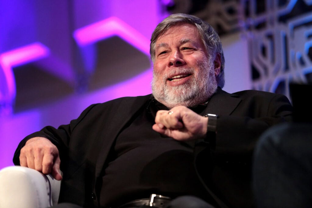 L’intelligenza artificiale che uccide? E’ Tesla. Lo dice Wozniak.